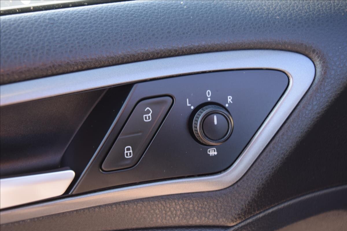 Volkswagen Golf Kombi 1,2 l 63 kw