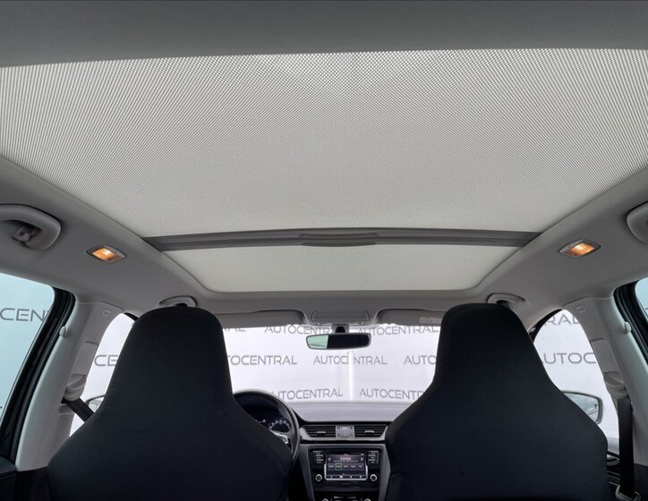 Škoda Rapid Hatchback 999,0 70 kw