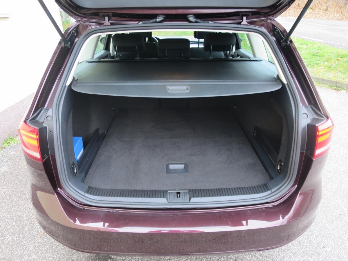 Volkswagen Passat Kombi 1,4 l 92 kw