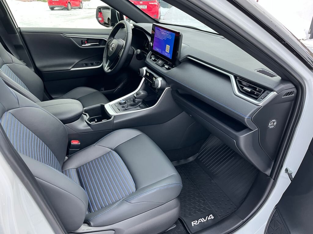 Toyota RAV4 SUV 2,5 l 131 kw