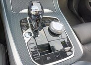 BMW X7 SUV / Terénní 4,4 l 390 kw