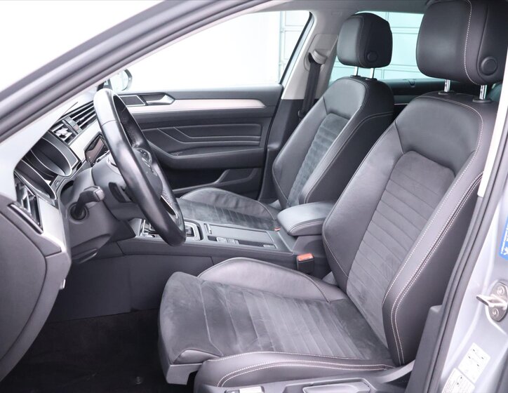 Volkswagen Passat Kombi 2,0 l 140 kw