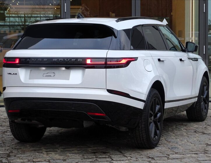 Land Rover Range Rover Velar SUV / Terénní 2,0 l 150 kw