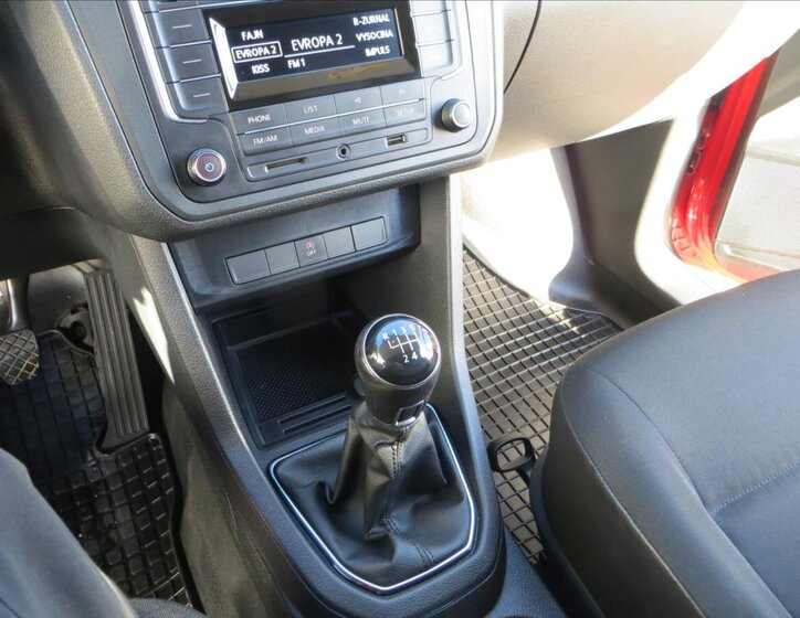 Volkswagen Caddy Skříň 1,4 l 81 kw