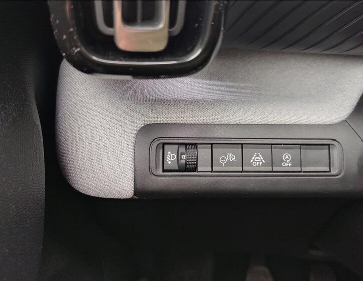 Citroën C3 Aircross SUV / Terénní 1,2 l 74 kw