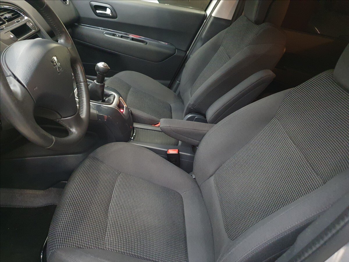 Peugeot 5008 MPV 1,6 l 88 kw