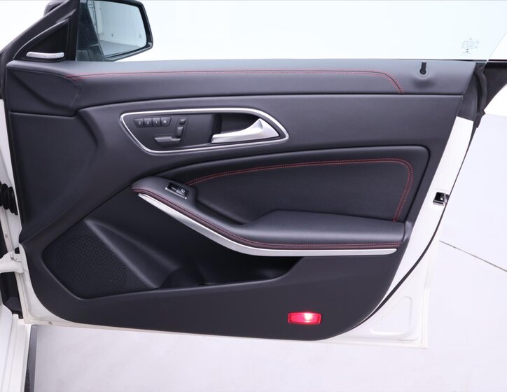 Mercedes-Benz CLA 13