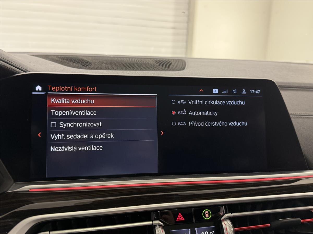 BMW X7 Kombi 3,0 l 250 kw