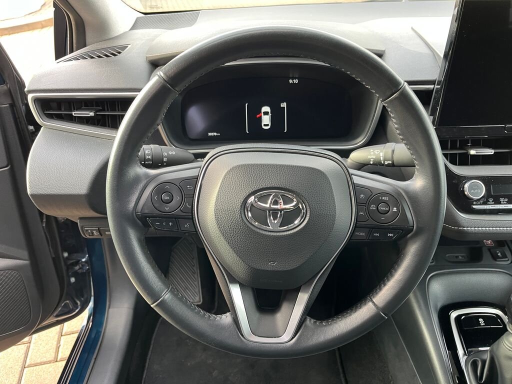 Toyota Corolla Sedan 1,5 l 92 kw