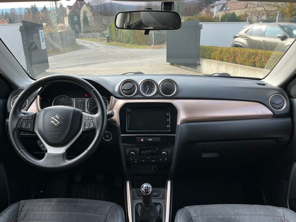 Suzuki Vitara SUV / Terénní 1,6 l 88 kw