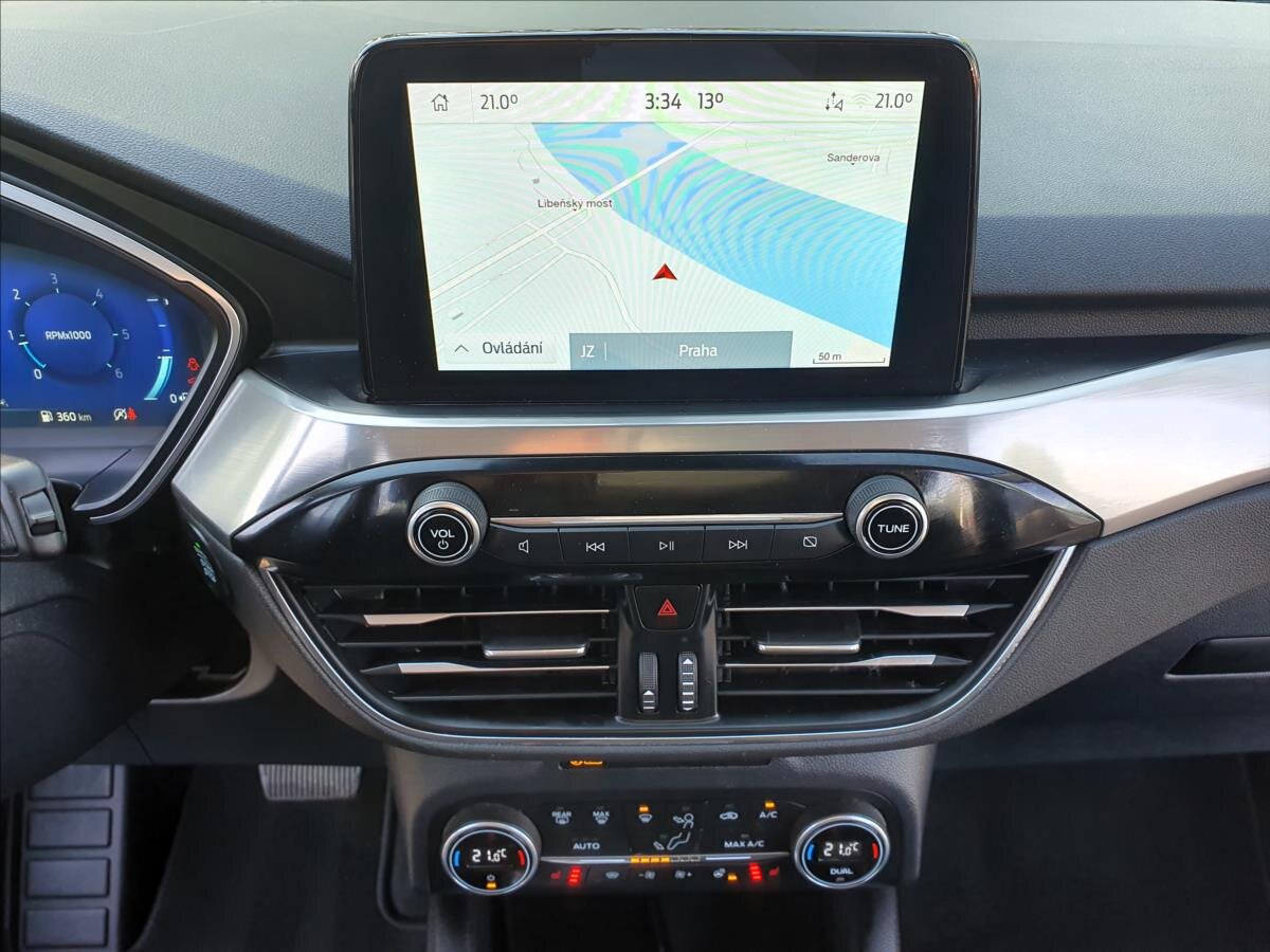 Ford Kuga SUV 1,5 l 88 kw