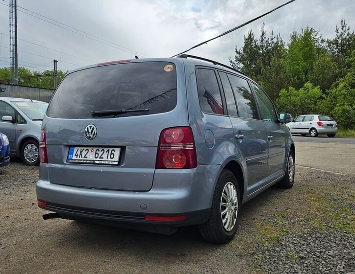 Volkswagen Touran 5