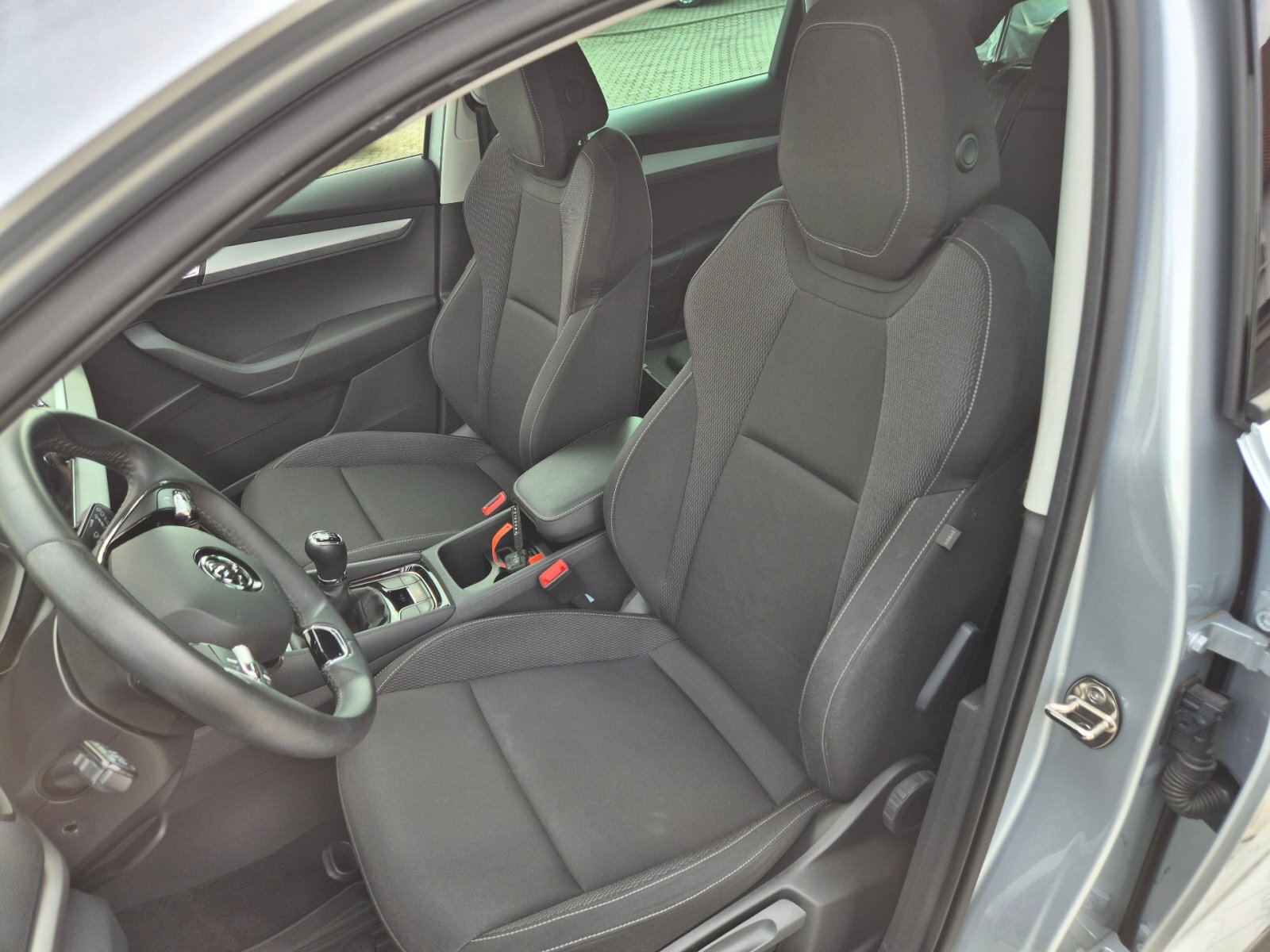 Škoda Karoq SUV / Terénní 1,5 l 110 kw