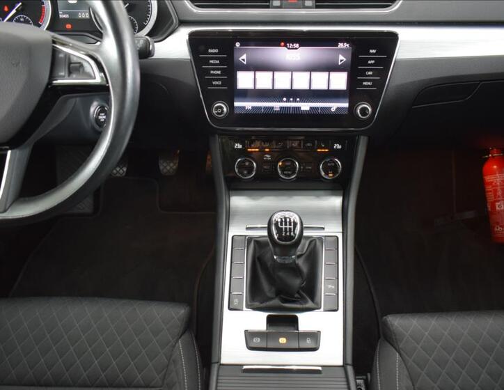 Škoda Superb 17