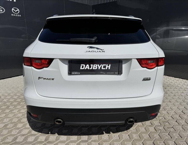 Jaguar F-Pace SUV / Terénní 2,0 l 184 kw