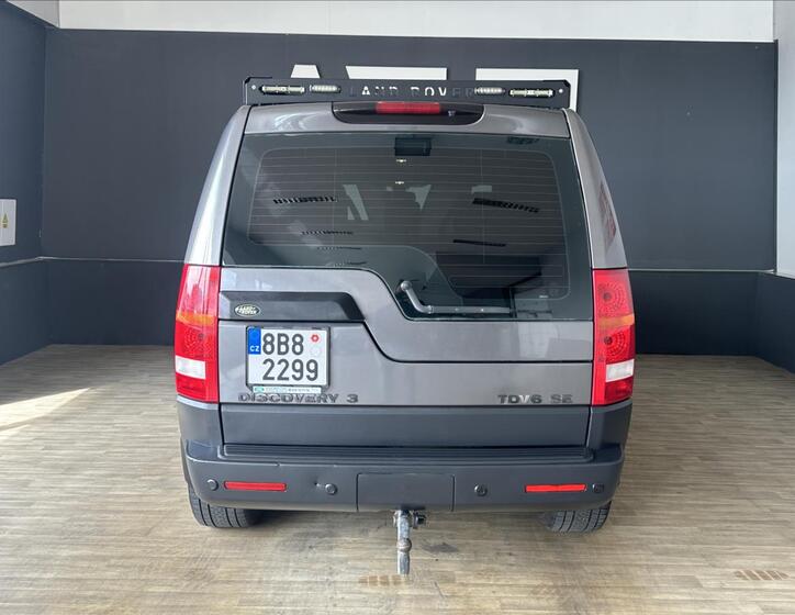 Land Rover Discovery 10