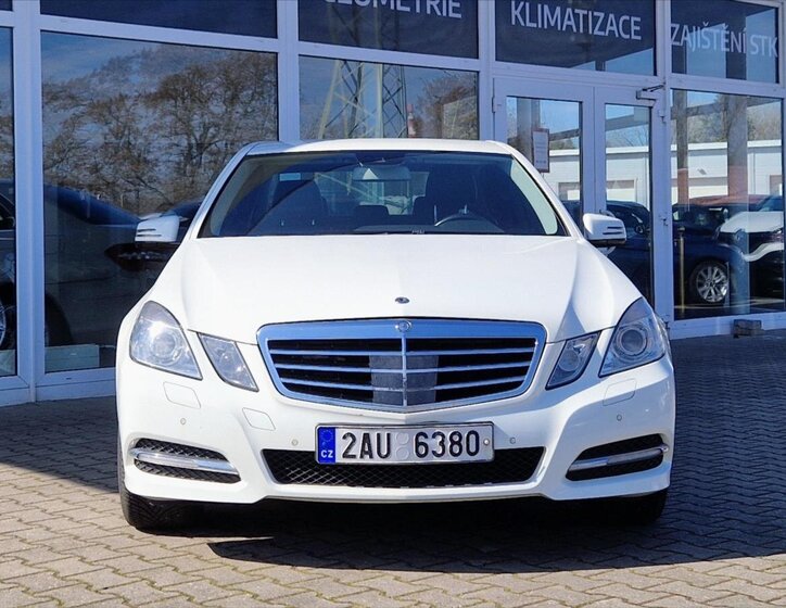 Mercedes-Benz Třídy E Sedan / Limuzína 3,0 l 195 kw