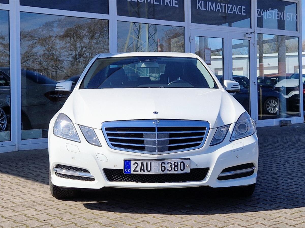 Mercedes-Benz Třídy E Sedan / Limuzína 3,0 l 195 kw