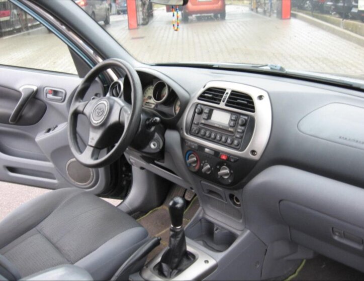 Toyota RAV4 Kombi 1,8 l 92 kw