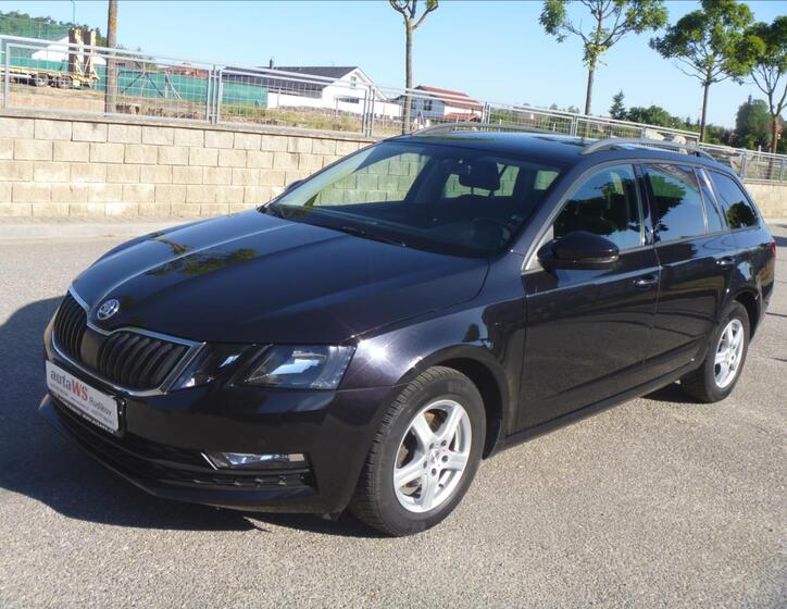 Škoda Octavia 1