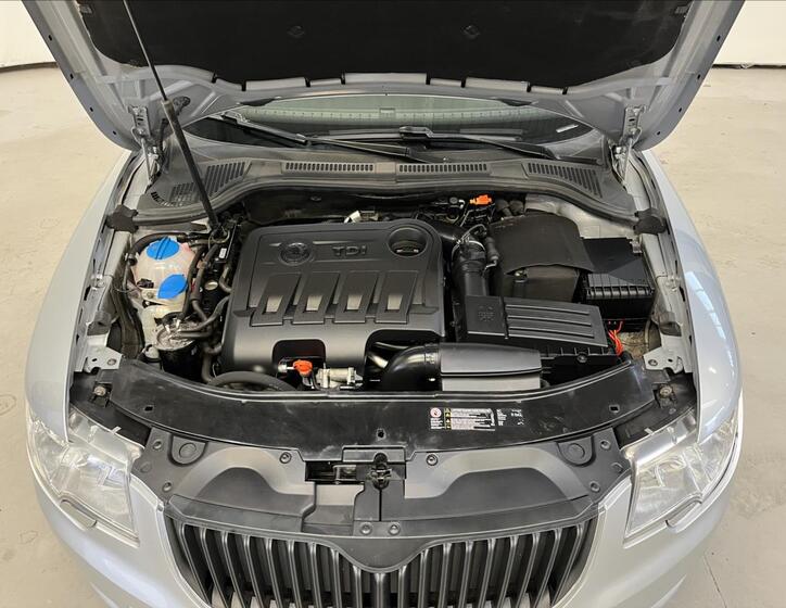 Škoda Superb 25