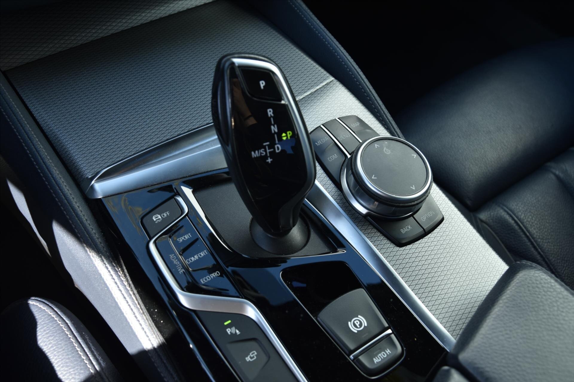 BMW Řada 5 Sedan / Limuzína 3,0 l 250 kw