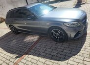 Mercedes-Benz Třídy C Kombi 2,0 l 143 kw