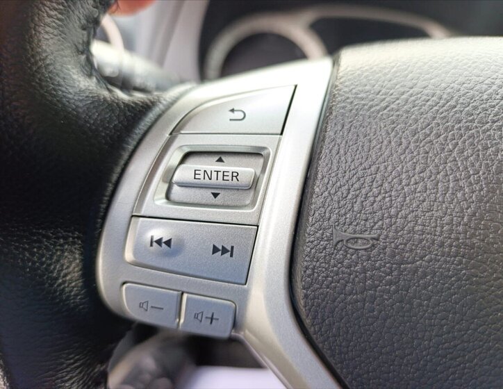 Renault Alaskan Pick-up 2,3 l 140 kw