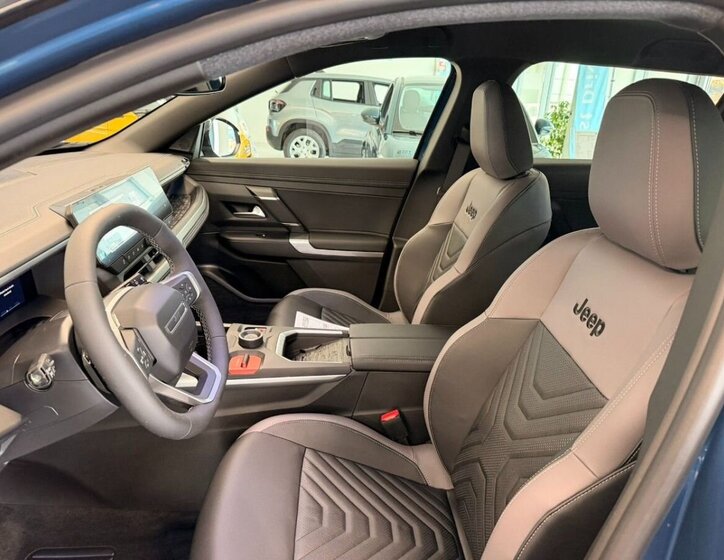 Jeep Compass SUV / Terénní 1,2 l 107 kw