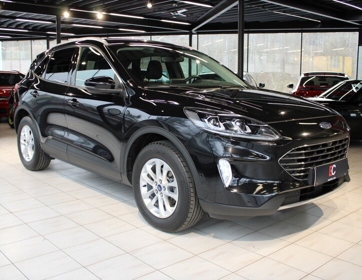 Ford Kuga SUV / Terénní 2,0 l 140 kw