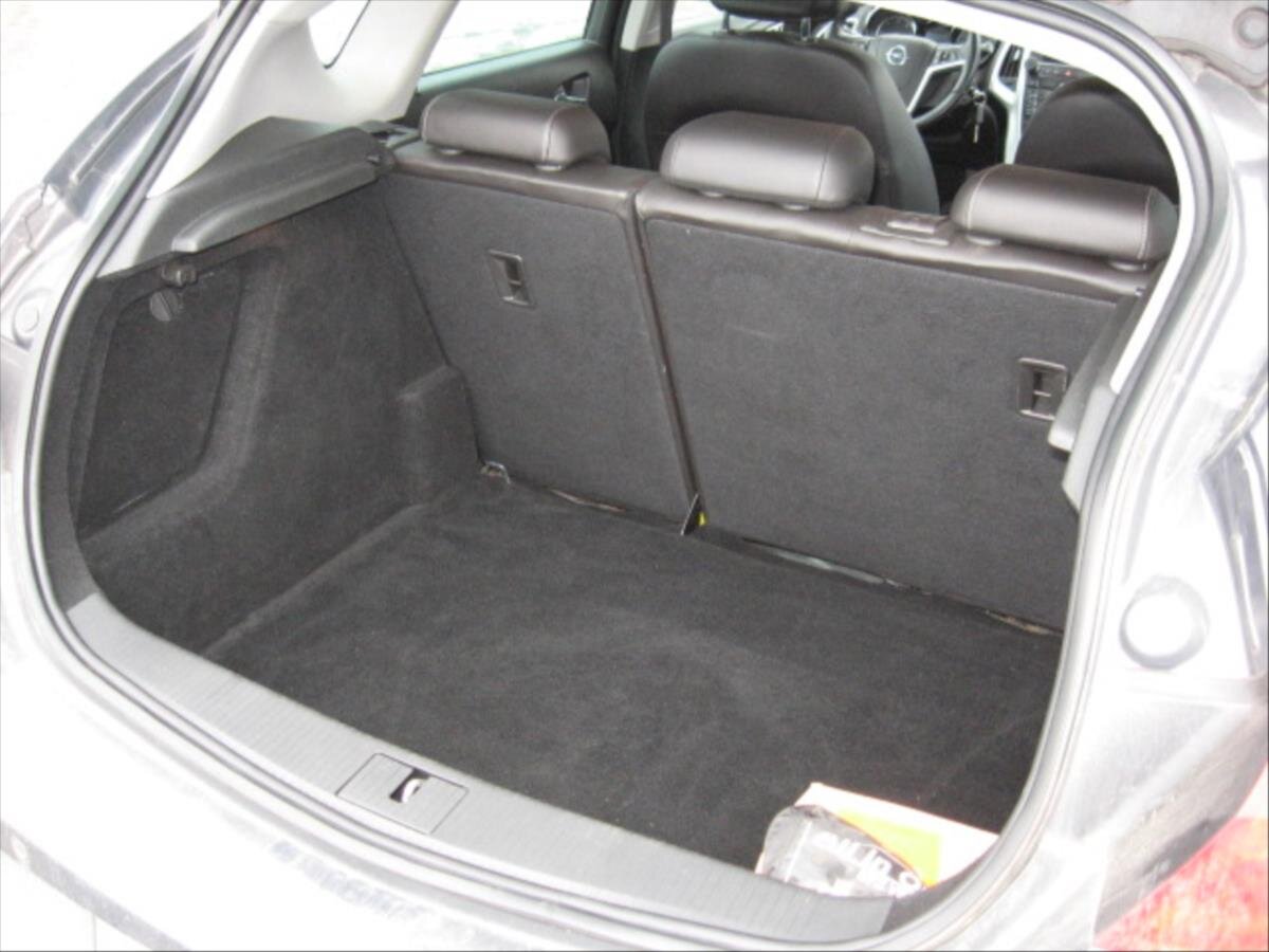 Opel Astra Hatchback 1,7 l 96 kw