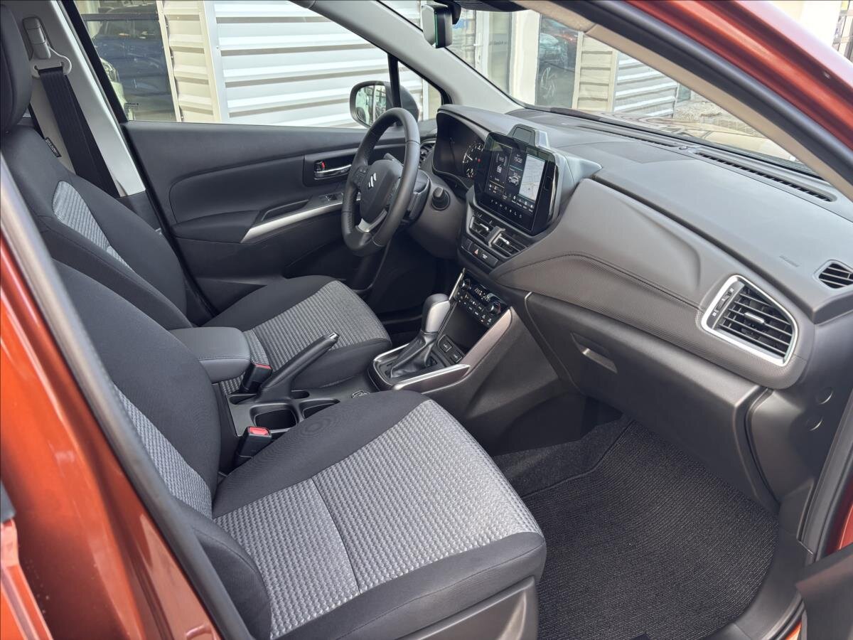 Suzuki S-Cross SUV 1,4 l 81 kw