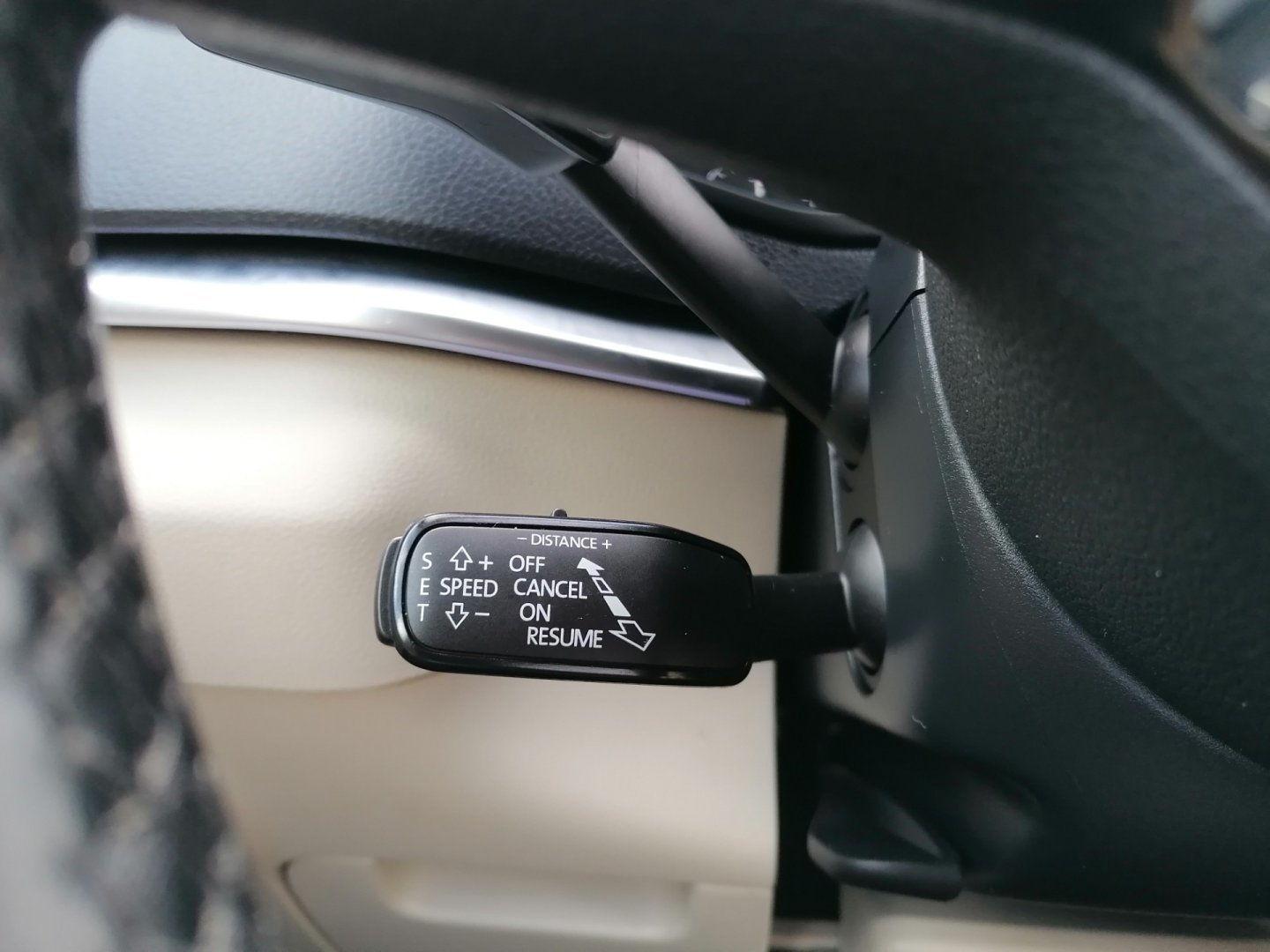 Škoda Karoq SUV 1,6 l 85 kw