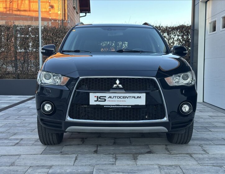 Mitsubishi Outlander SUV / Terénní 2,3 l 130 kw