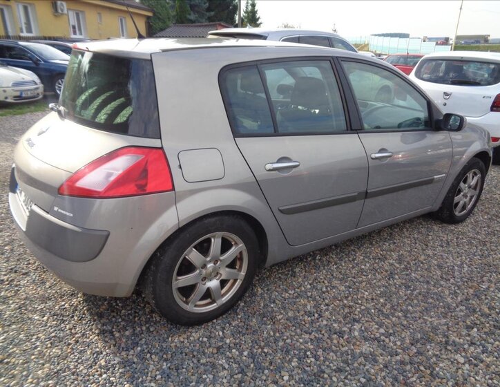 Renault Mégane Hatchback 1,4 l 72 kw