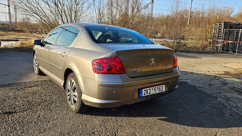 Peugeot 407 Sedan 2,0 l 100 kw