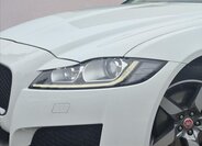 Jaguar XF Sedan / Limuzína 3,0 l 221 kw