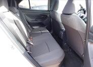 Toyota Yaris Cross 13