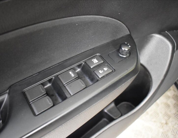 Suzuki Swift Hatchback 1,2 l 69 kw