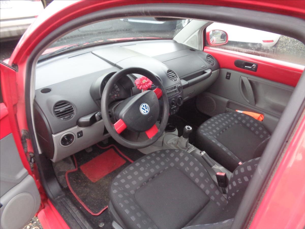 Volkswagen New Beetle