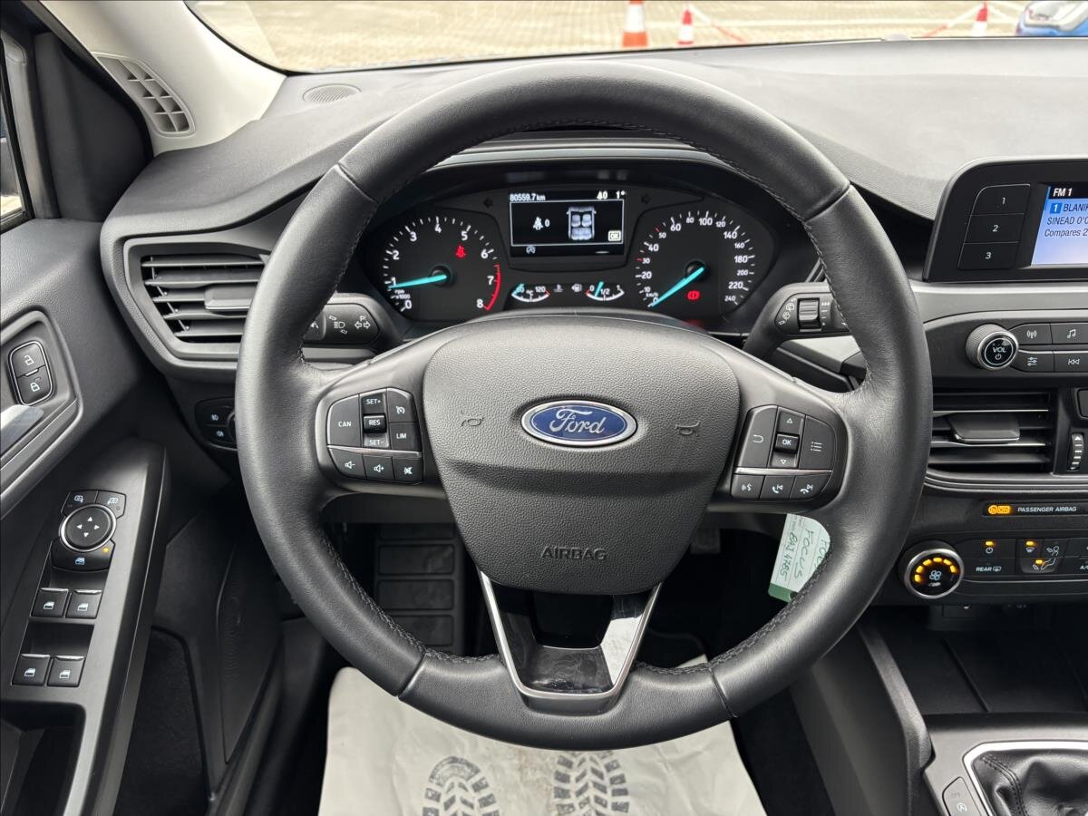 Ford Focus Kombi 999,0 92 kw