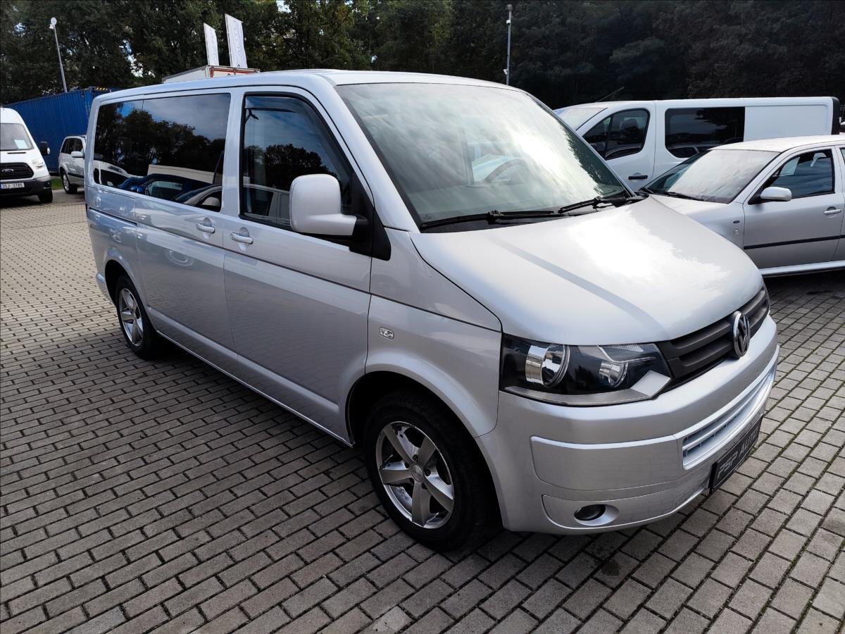 Volkswagen Caravelle Ostatní 2,5 l 96 kw