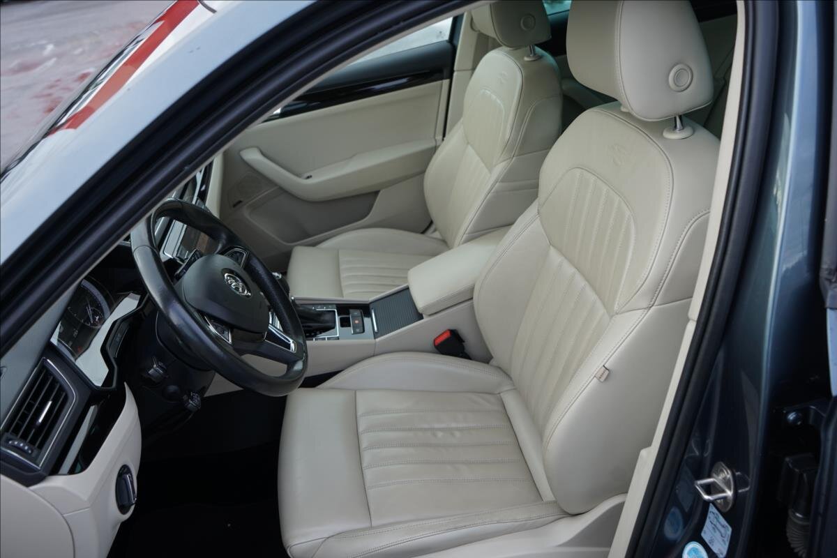 Škoda Superb Kombi 2,0 l 140 kw