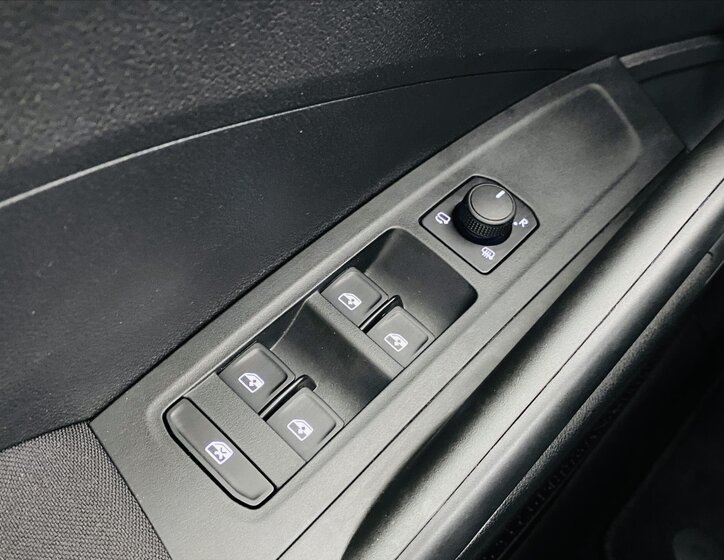 Škoda Fabia Hatchback 999,0 70 kw