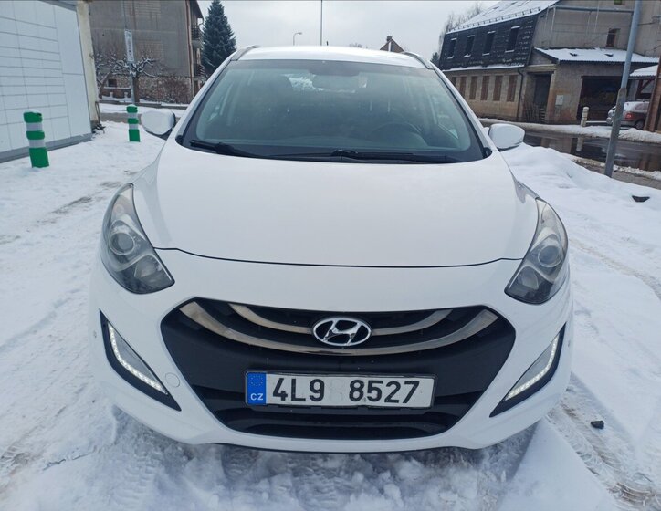 Hyundai i30 Kombi 1,6 l 81 kw