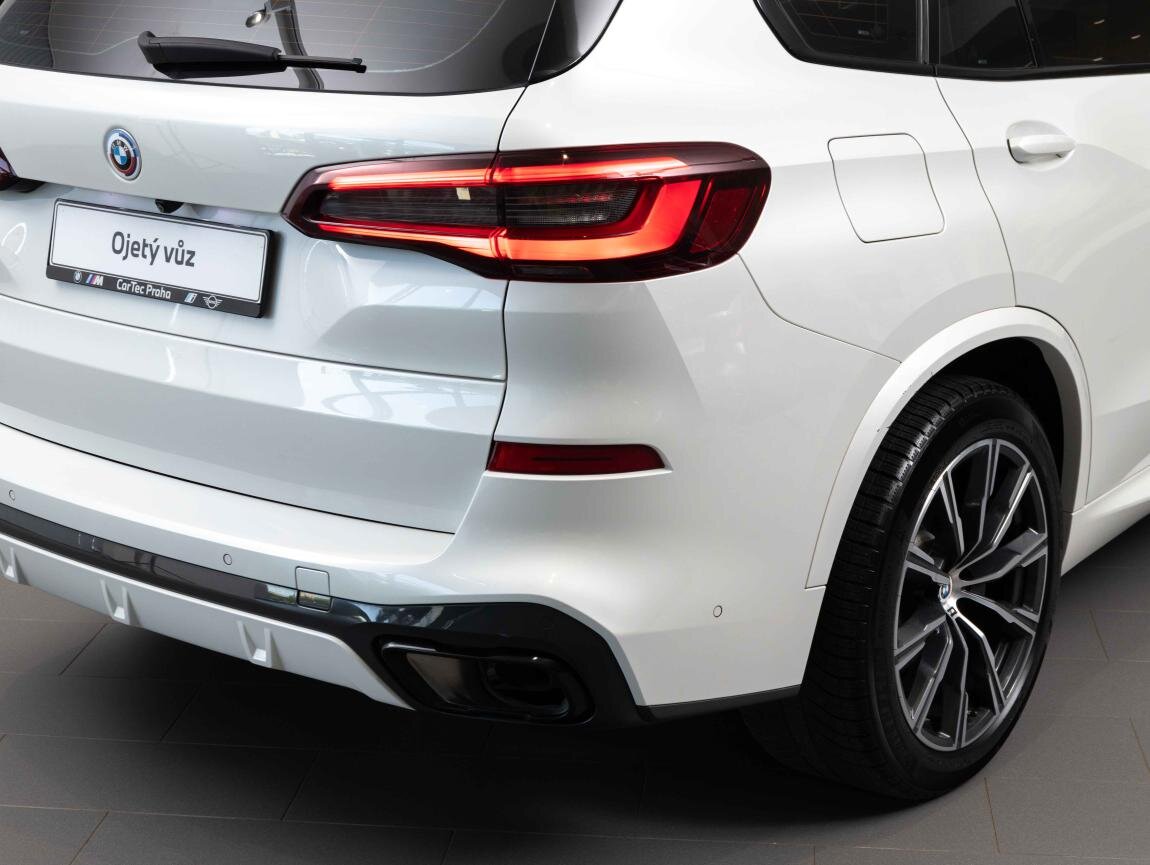 BMW X5 SUV / Terénní 3,0 l 250 kw
