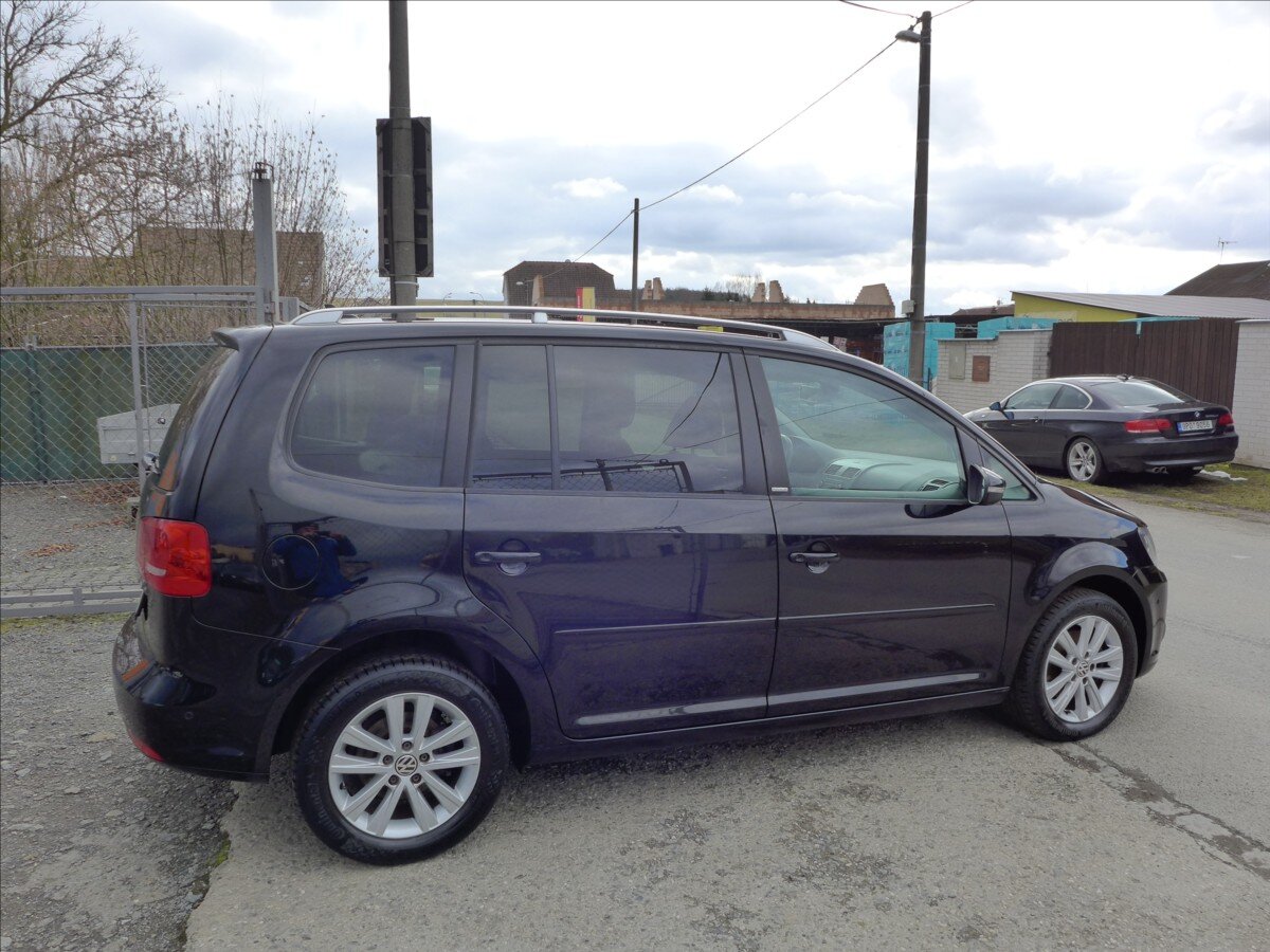 Volkswagen Touran Kombi 1,4 l 103 kw