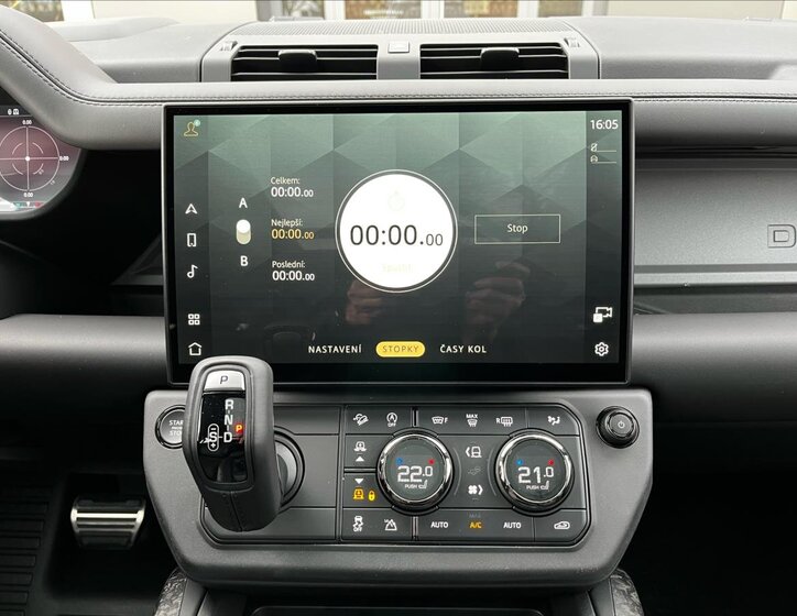 Land Rover Defender SUV / Terénní 4,4 l 467 kw