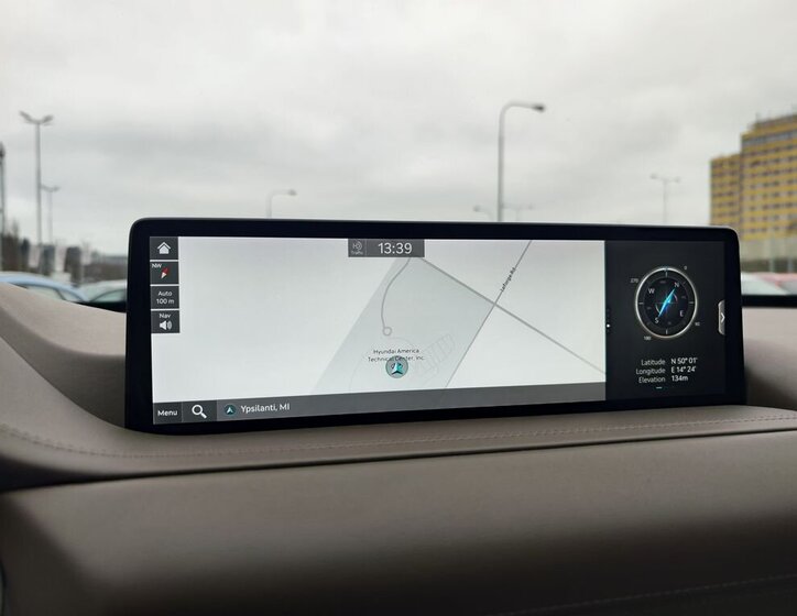 Ostatní Ostatní SUV 3,5 l 279 kw