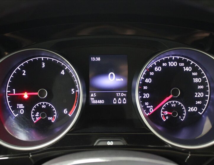 Volkswagen Touran Kombi 2,0 l 110 kw